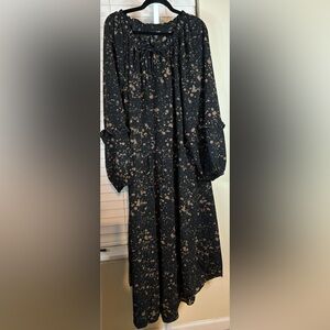 Drop Dress-Size 22/24
